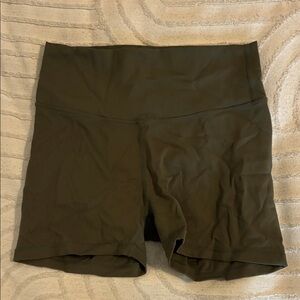 TYR shorts